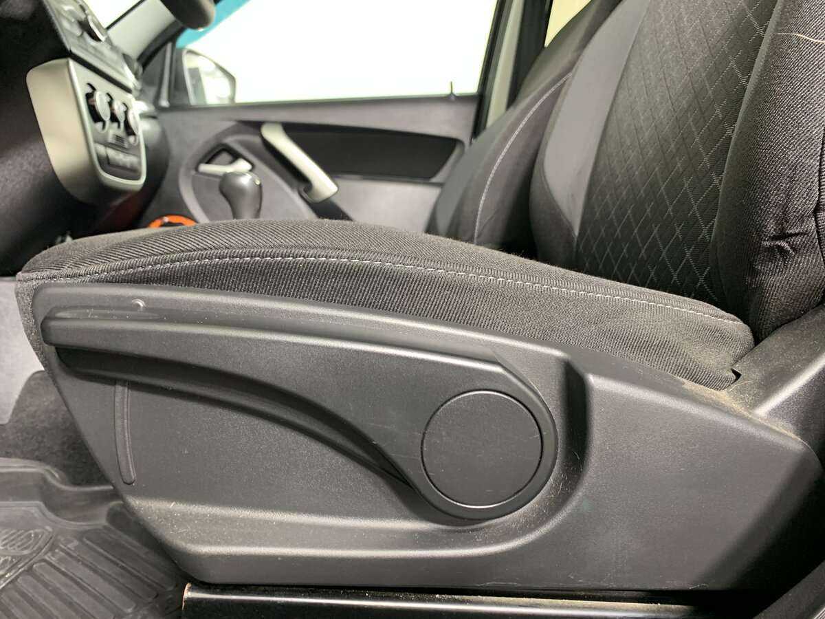 Купить Lada (ВАЗ) Granta с пробегом. Фото: #13