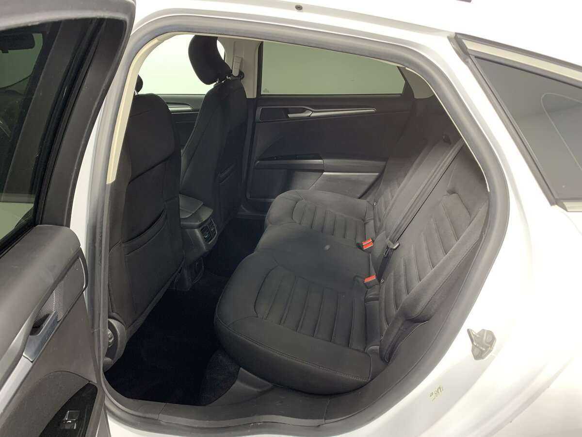 Купить Ford Mondeo с пробегом. Фото: #8