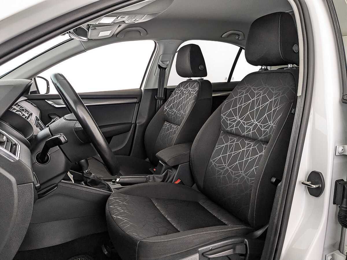 Купить Skoda Octavia с пробегом. Фото: #19