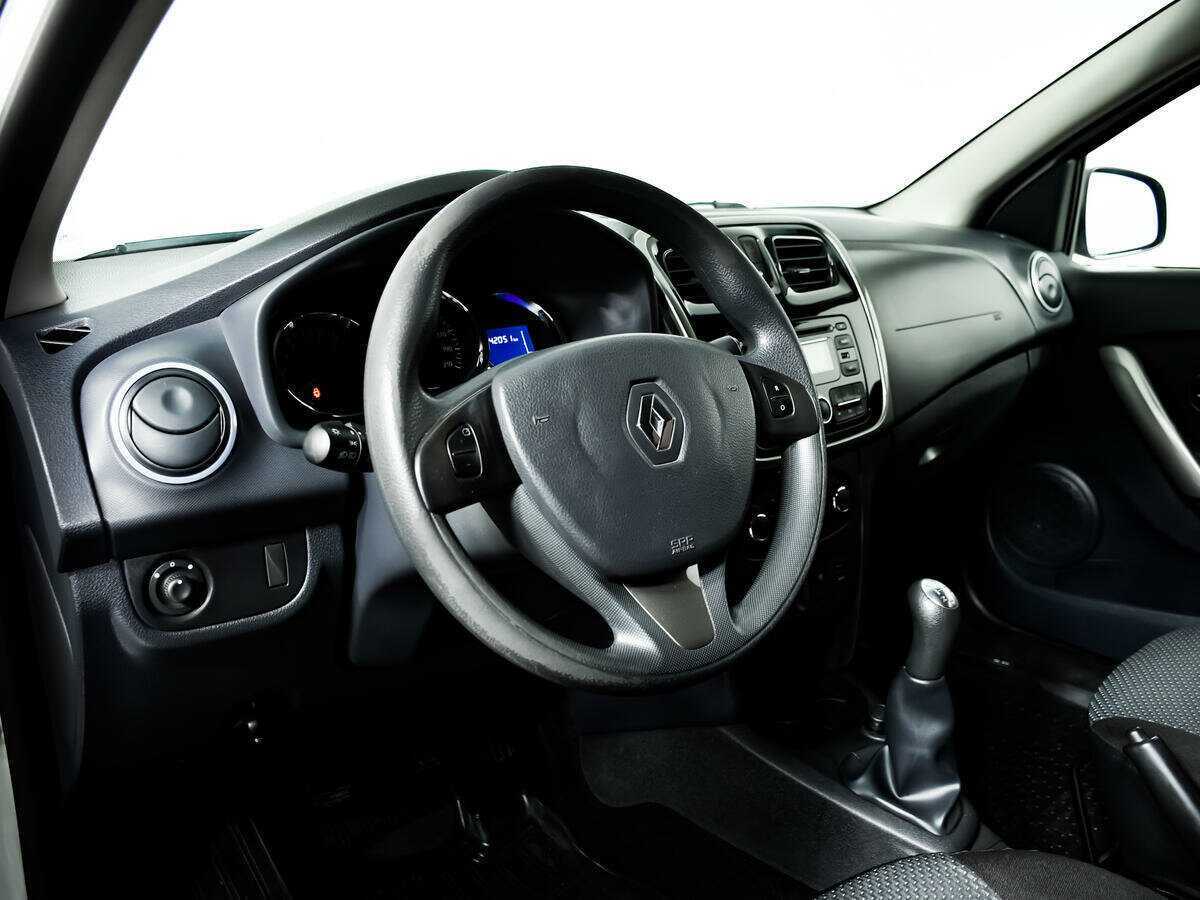 Купить Renault Logan с пробегом. Фото: #12