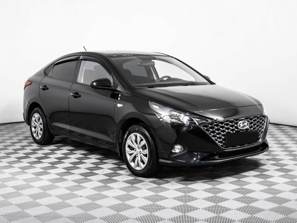 Купить Hyundai Solaris с пробегом. Фото: #2