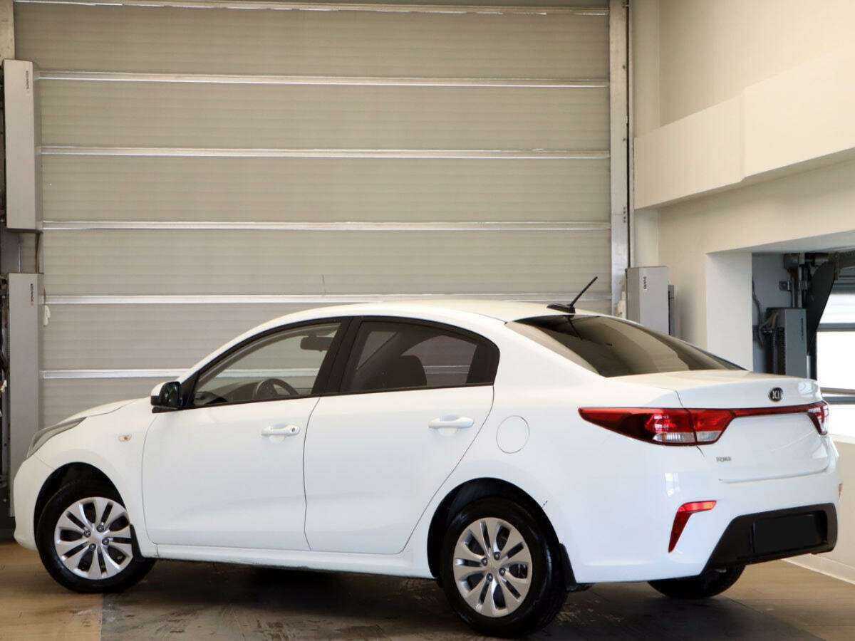 Купить Kia Rio с пробегом. Фото: #5