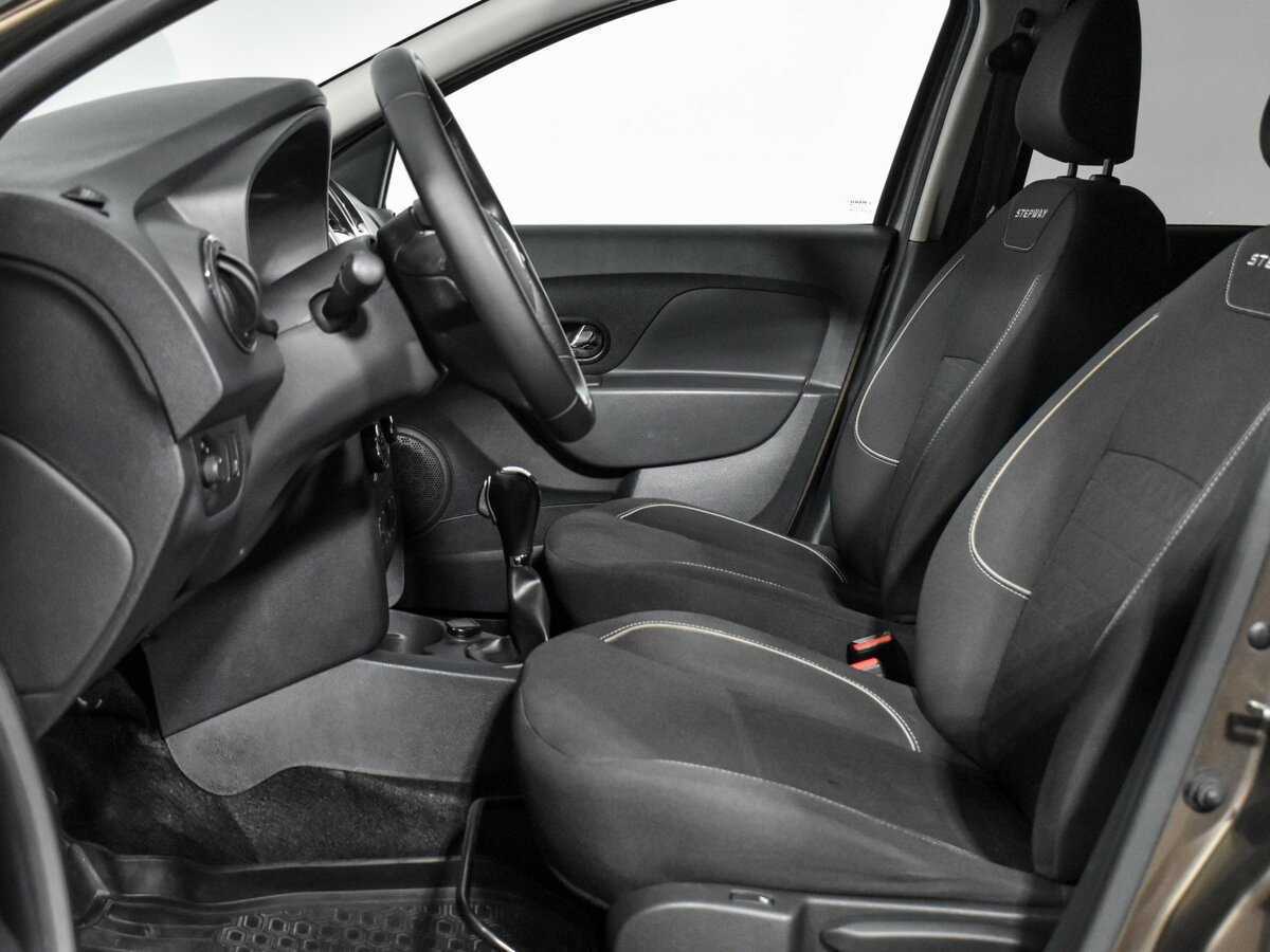 Купить Renault Sandero с пробегом. Фото: #10