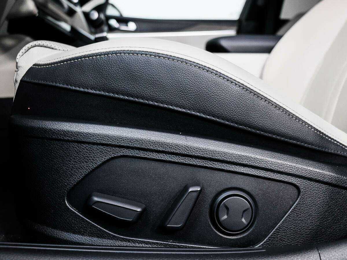 Купить Kia K5 с пробегом. Фото: #9