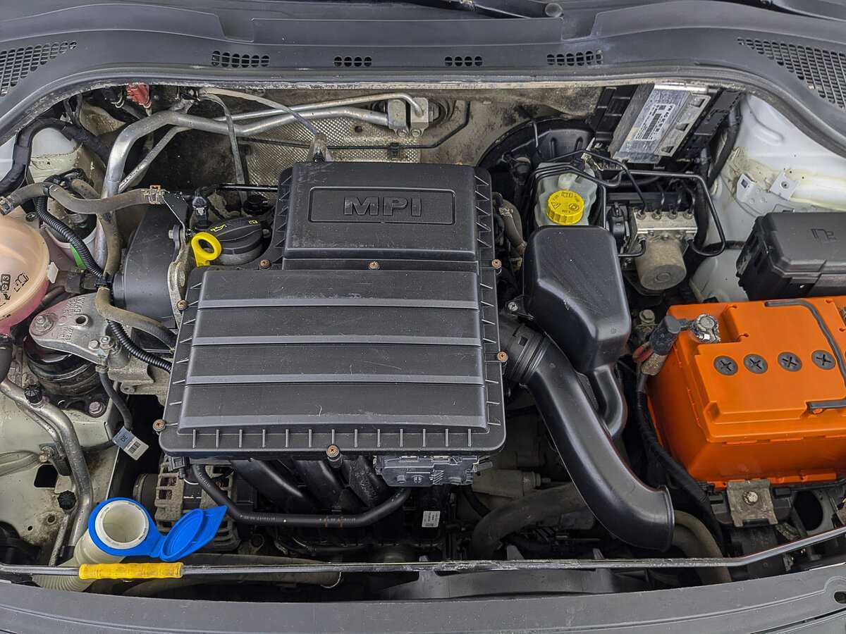 Купить Skoda Rapid с пробегом. Фото: #8