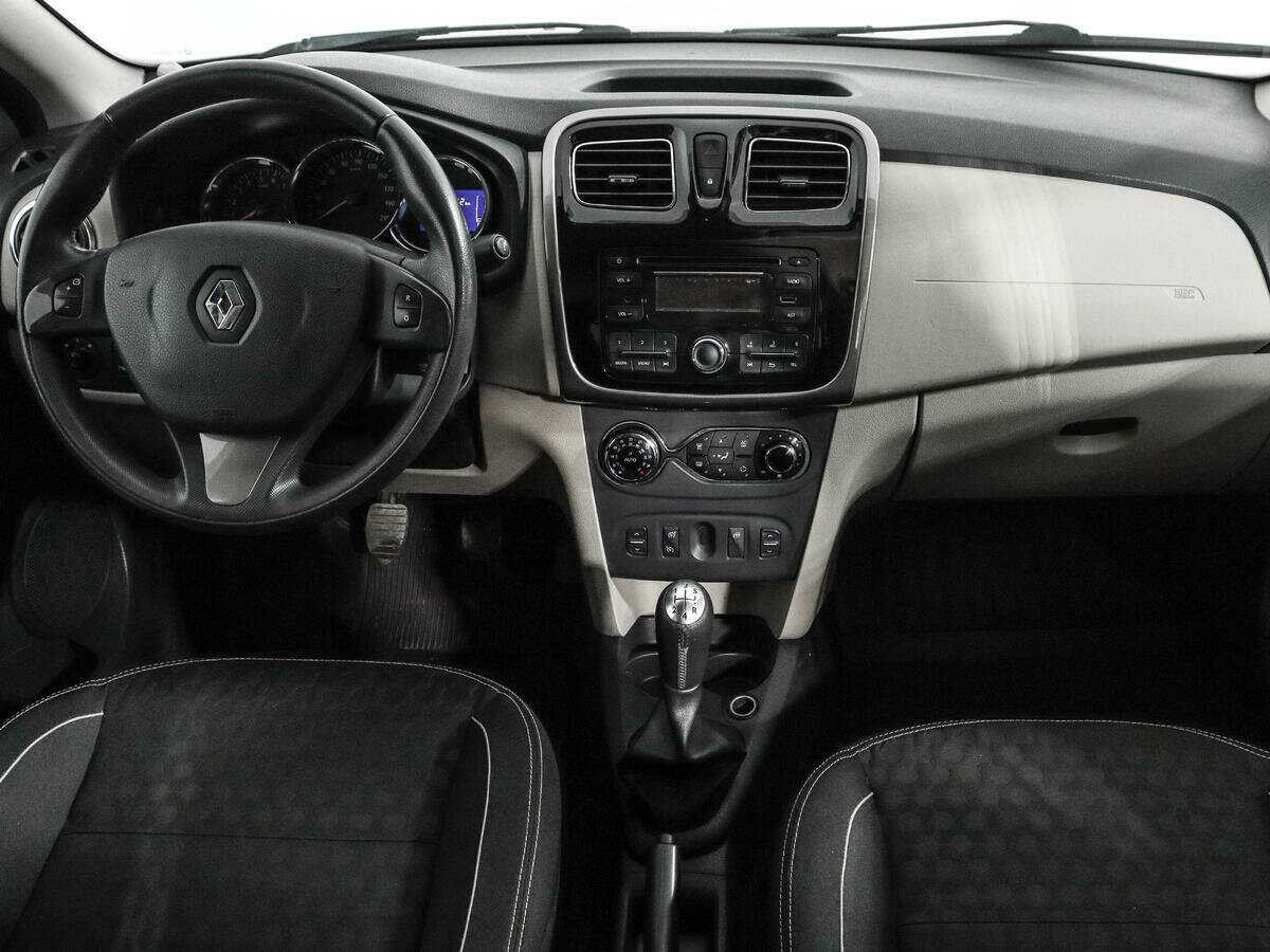 Купить Renault Logan с пробегом. Фото: #11