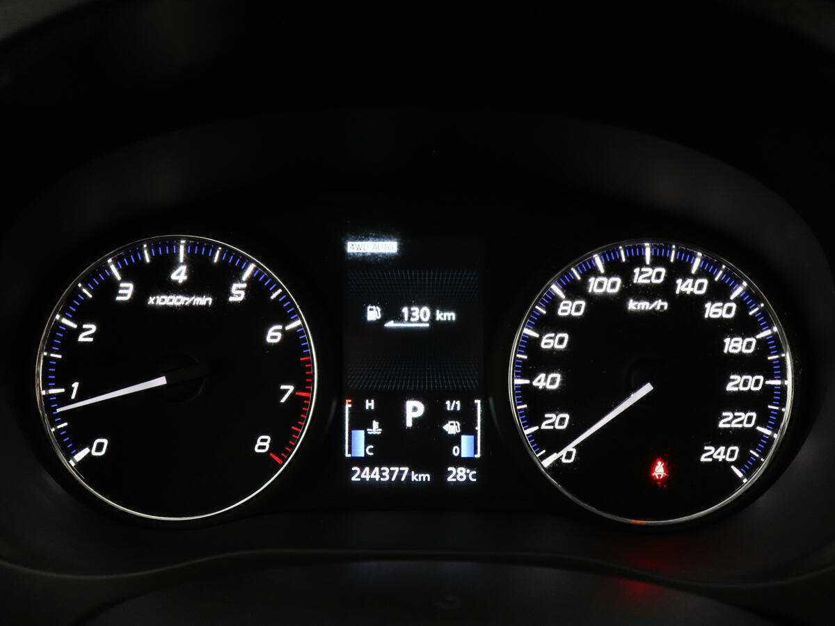 Купить Mitsubishi Outlander с пробегом. Фото: #10