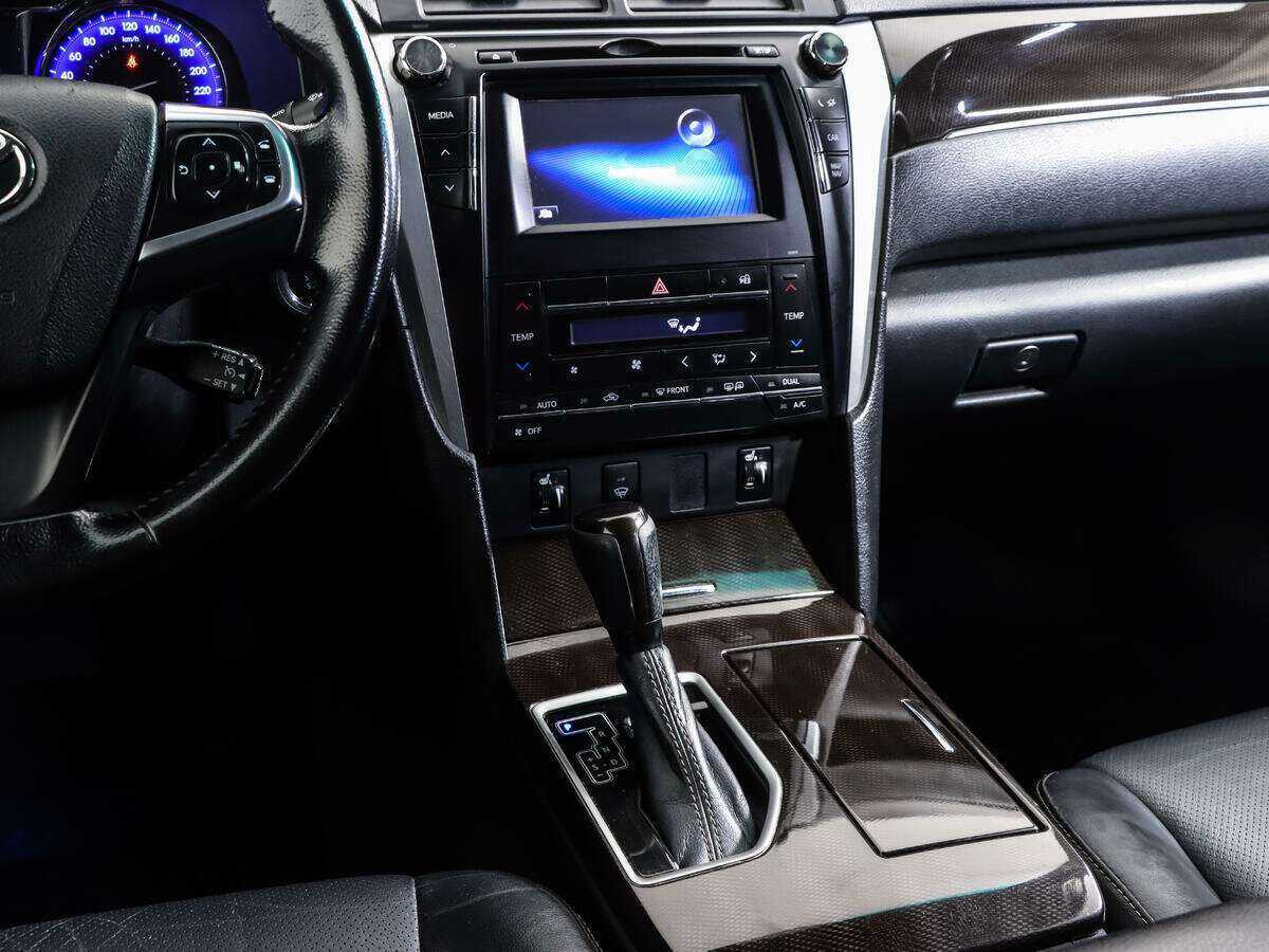 Купить Toyota Camry с пробегом. Фото: #13