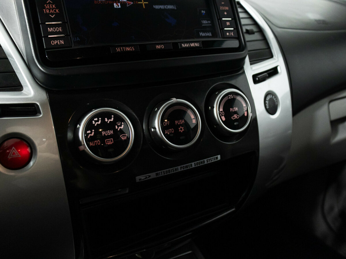 Купить Mitsubishi Pajero Sport с пробегом. Фото: #13