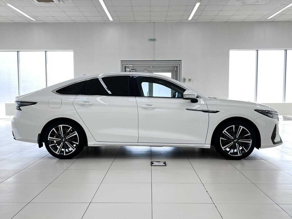 Купить Chery Arrizo 8 с пробегом. Фото: #1