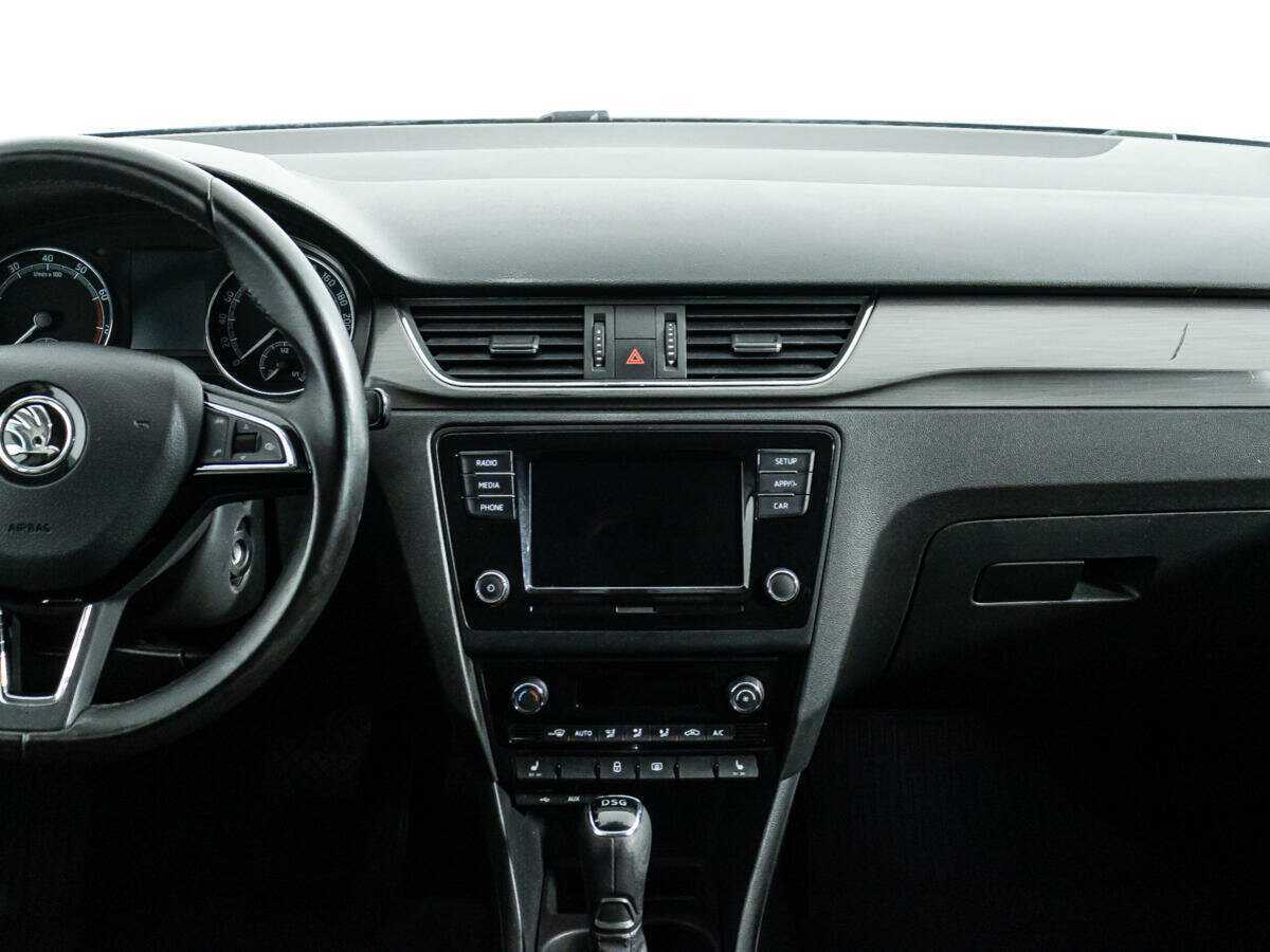 Купить Skoda Rapid с пробегом. Фото: #13