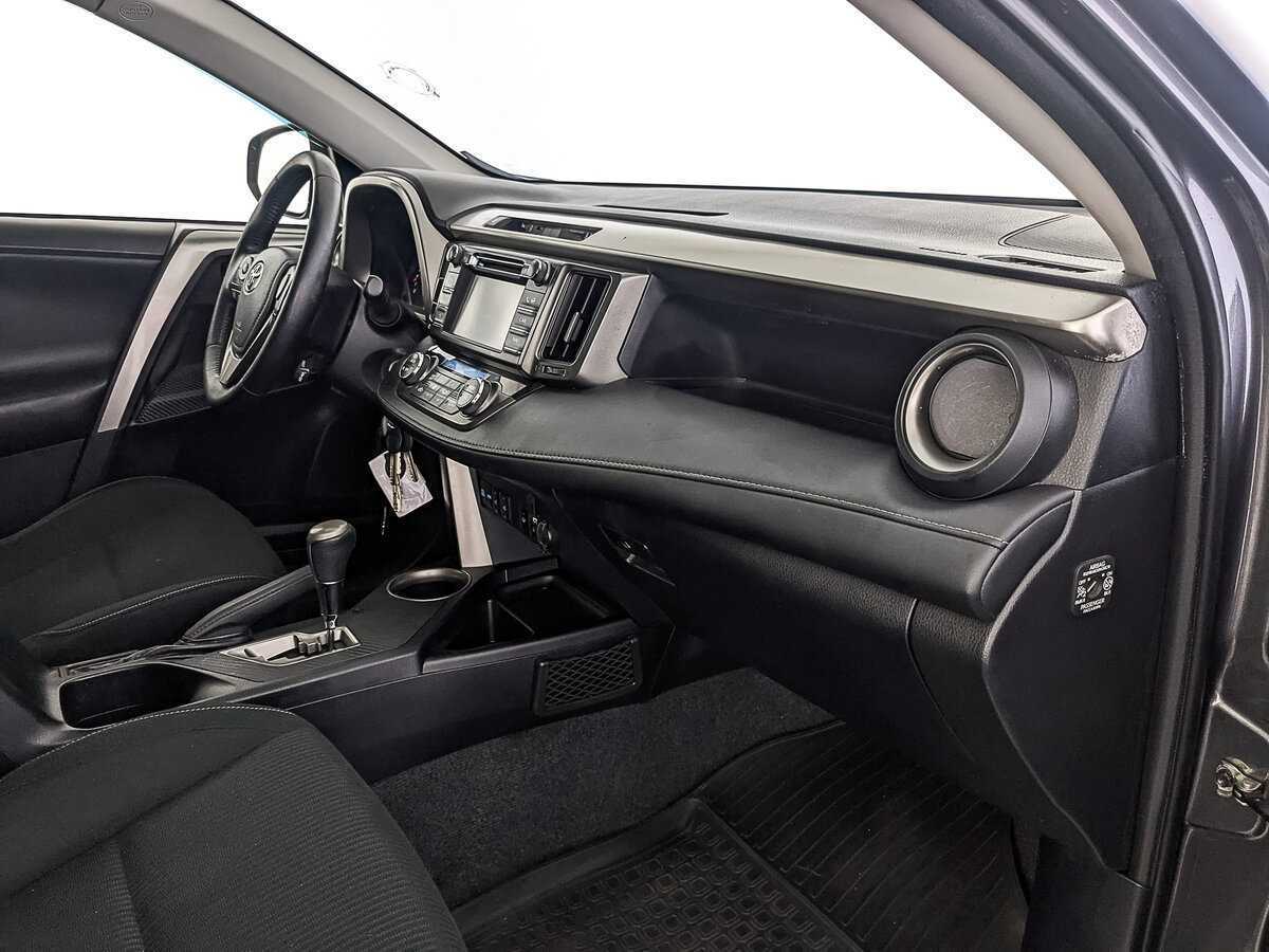 Купить Toyota RAV4 с пробегом. Фото: #12