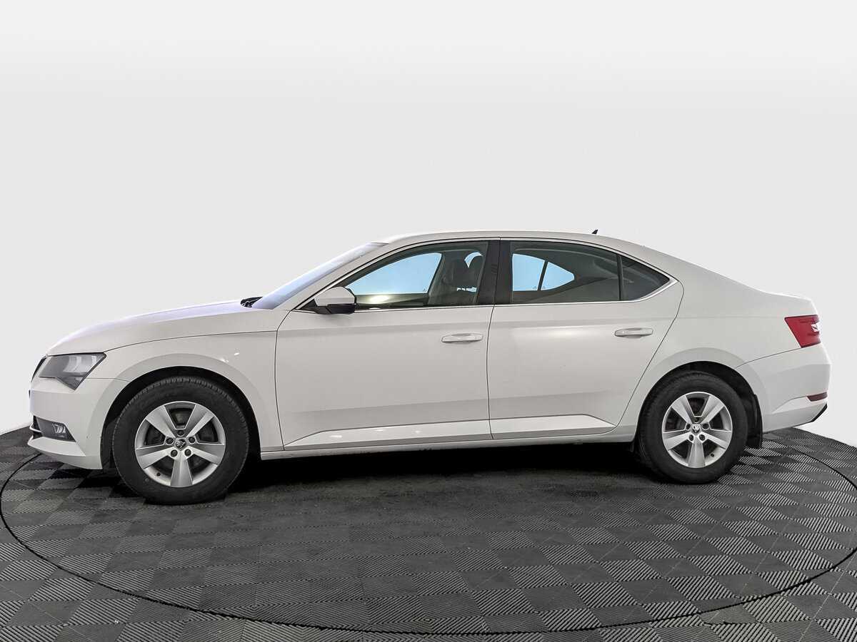 Купить Skoda Superb с пробегом. Фото: #7