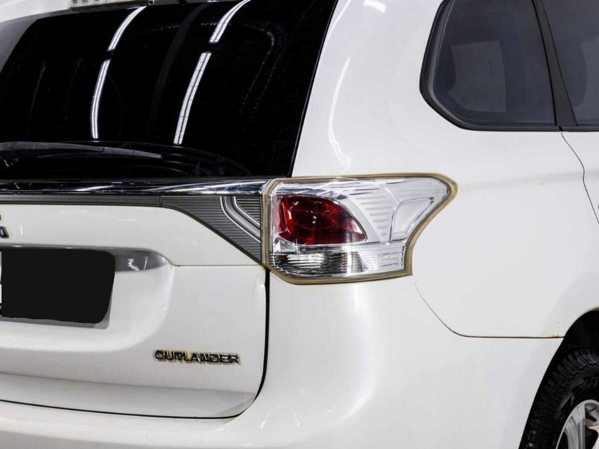Купить Mitsubishi Outlander с пробегом. Фото: #25