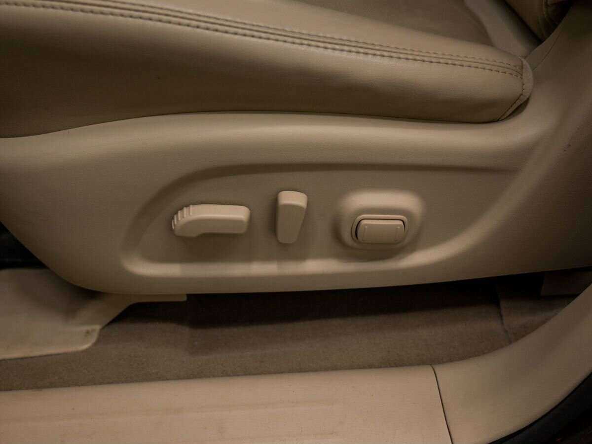 Купить Nissan Pathfinder с пробегом. Фото: #20