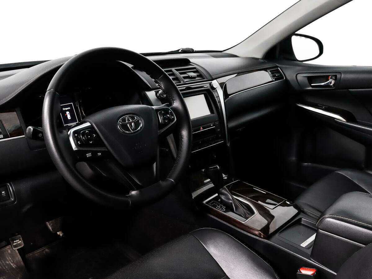 Купить Toyota Camry с пробегом. Фото: #8