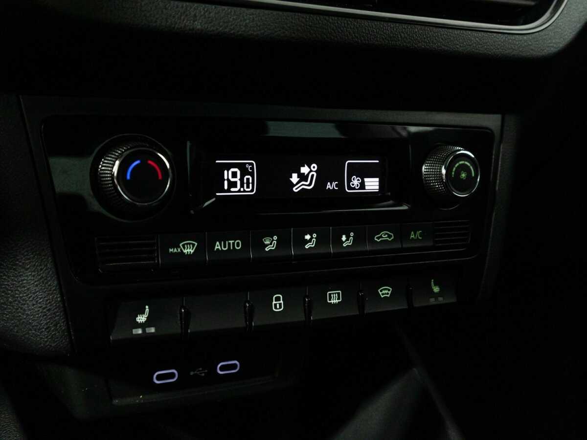 Купить Skoda Rapid с пробегом. Фото: #15