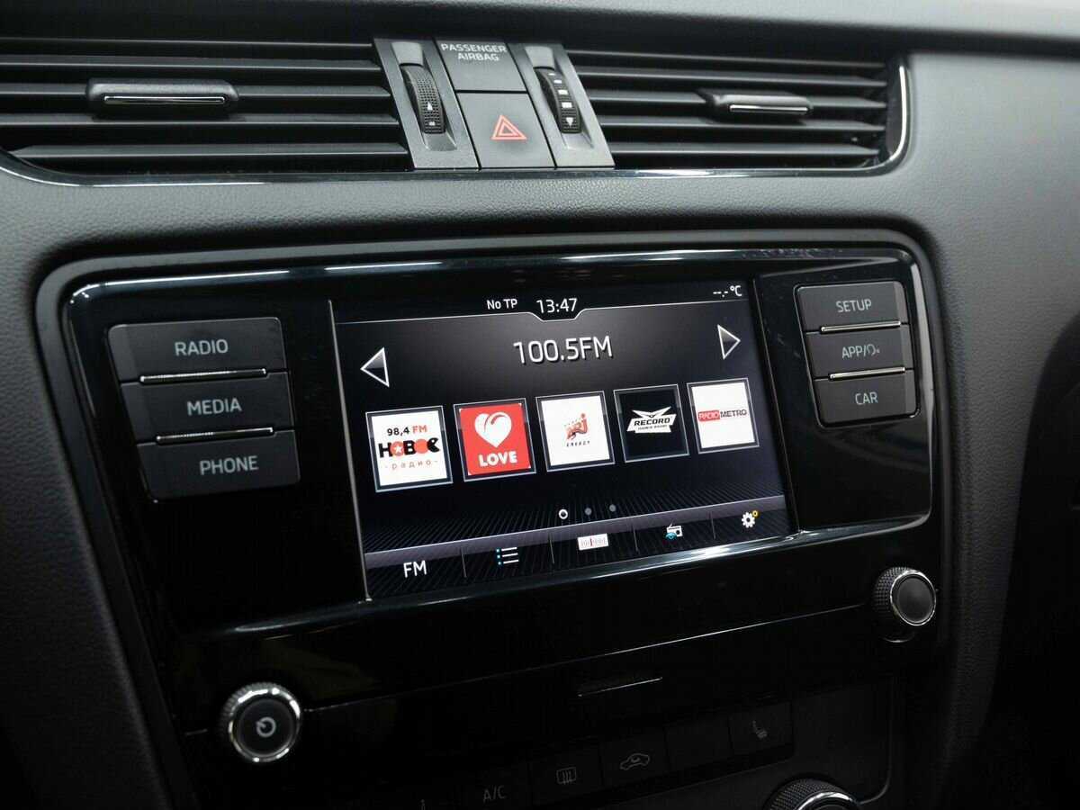 Купить Skoda Octavia с пробегом. Фото: #16