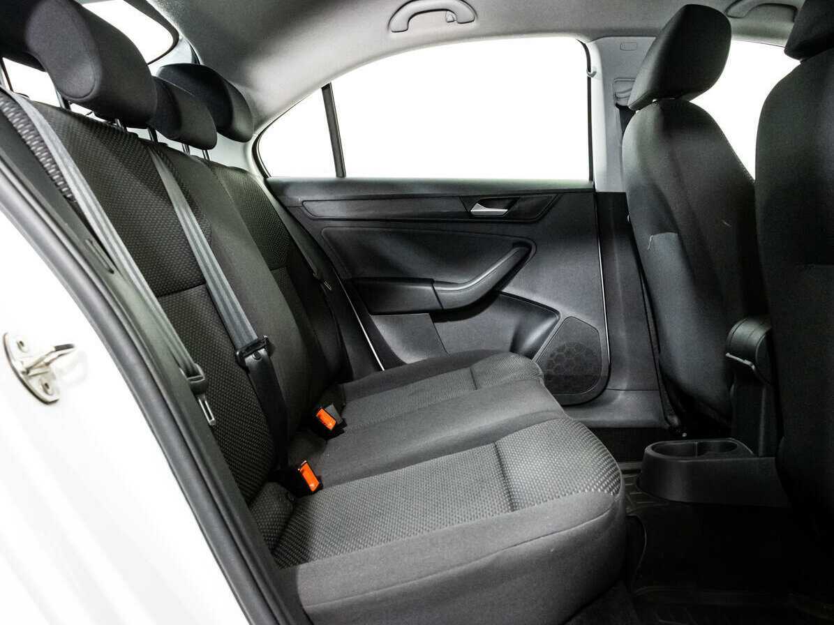 Купить Volkswagen Polo с пробегом. Фото: #13