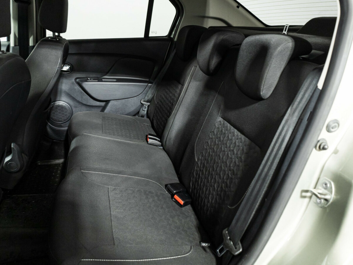 Купить Renault Logan с пробегом. Фото: #9