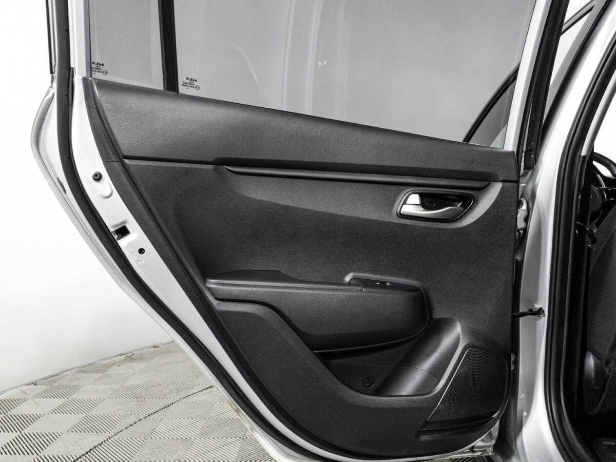 Купить Kia Rio с пробегом. Фото: #24