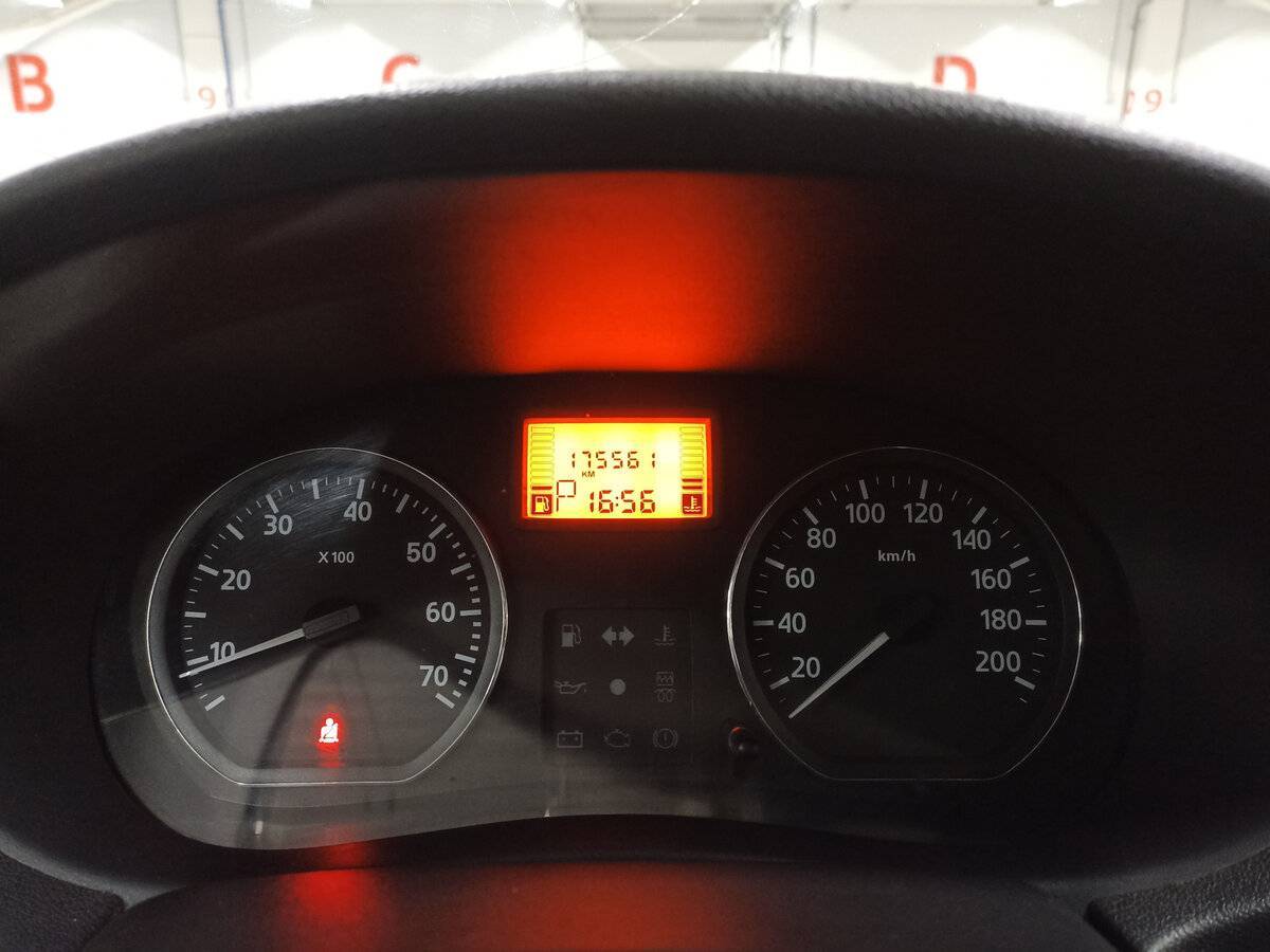 Купить Nissan Almera с пробегом. Фото: #12