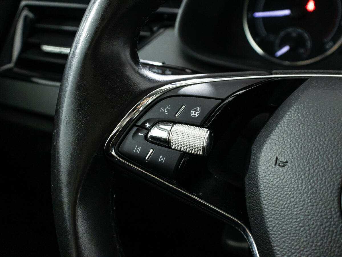 Купить Skoda Rapid с пробегом. Фото: #15