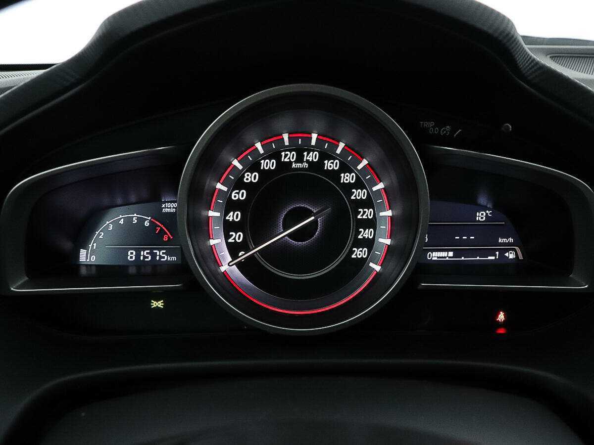 Купить Mazda 3 с пробегом. Фото: #10