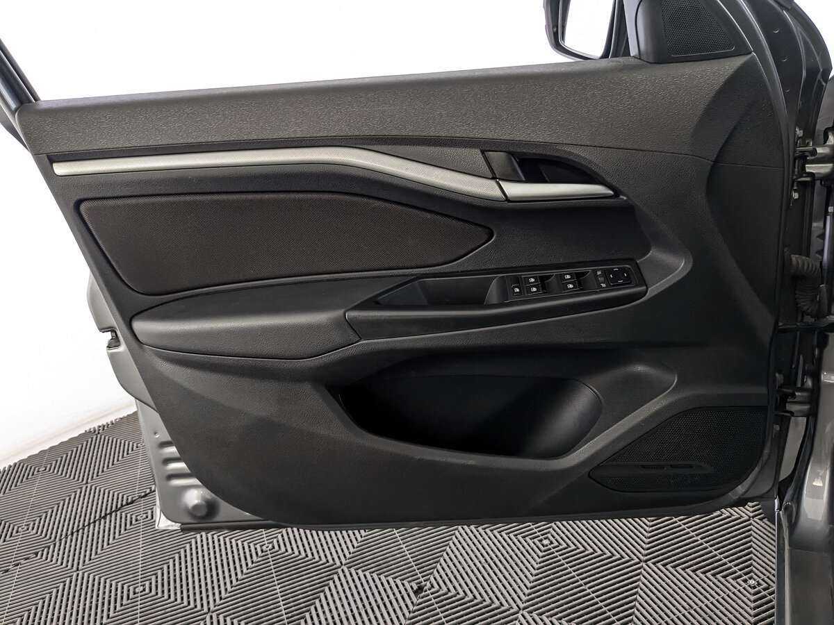 Купить Lada (ВАЗ) Vesta с пробегом. Фото: #14