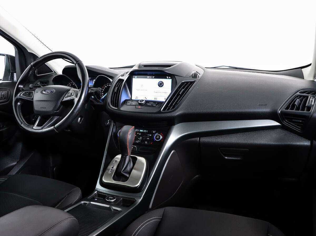 Купить Ford Kuga с пробегом. Фото: #6
