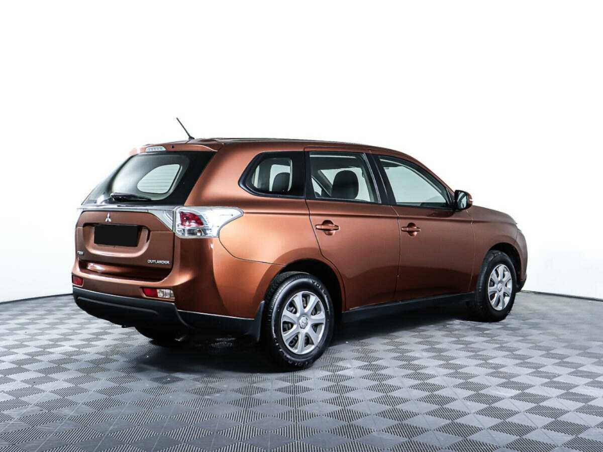 Купить Mitsubishi Outlander с пробегом. Фото: #4