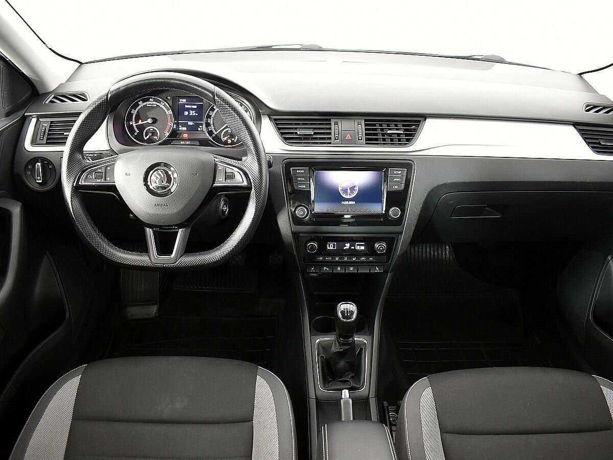 Купить Skoda Rapid с пробегом. Фото: #7