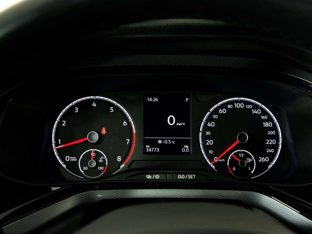 Купить Volkswagen Polo с пробегом. Фото: #14