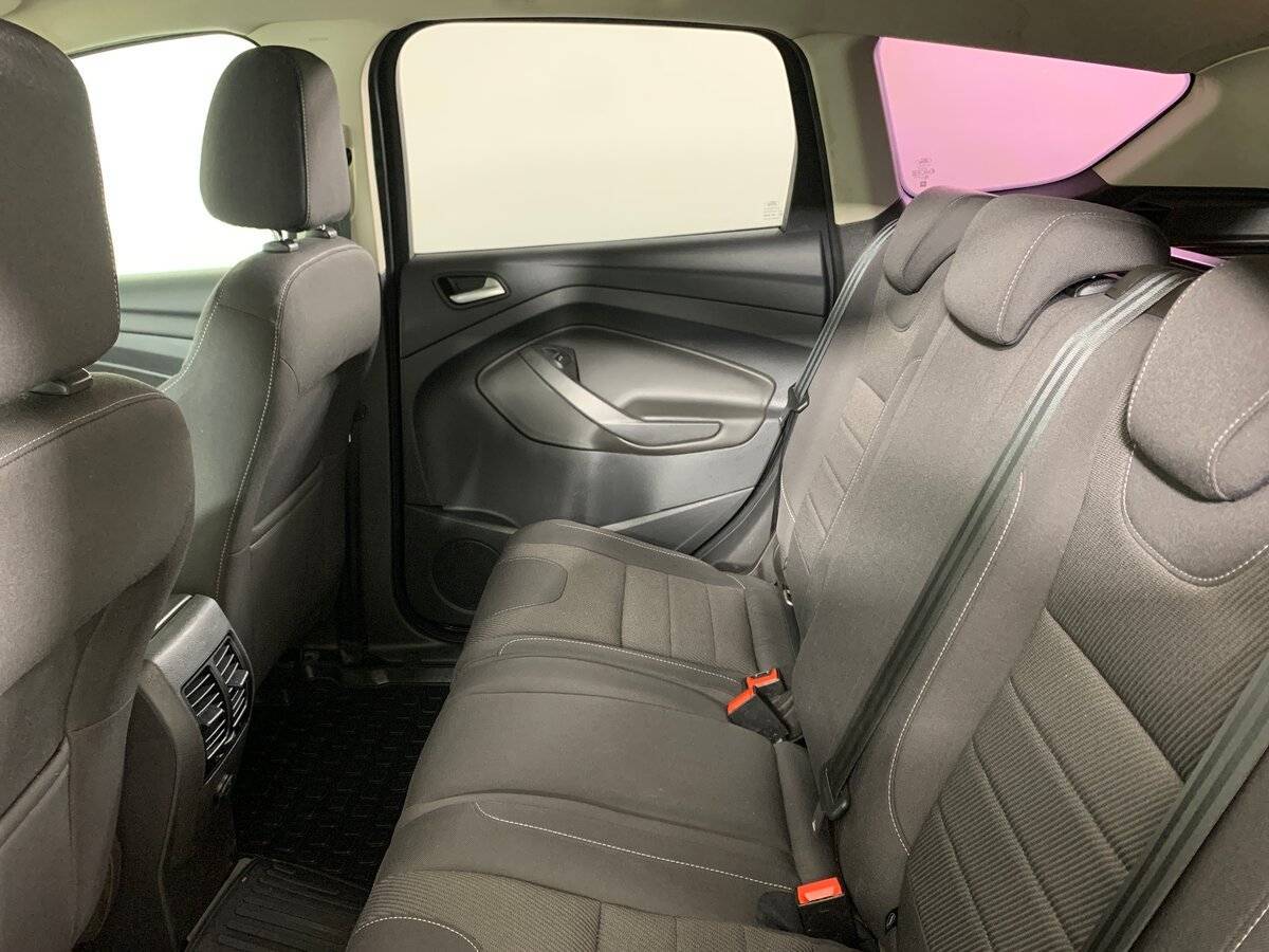 Купить Ford Kuga с пробегом. Фото: #17