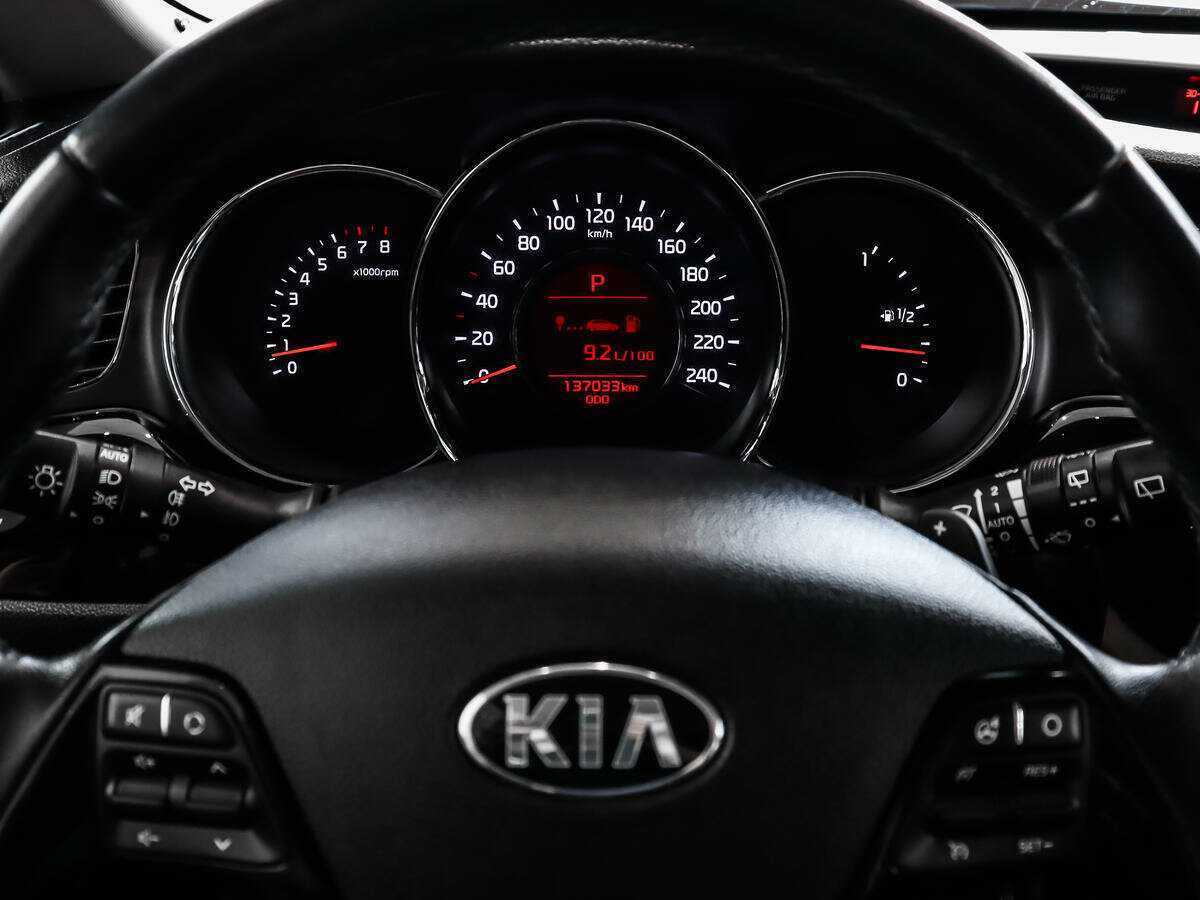Купить Kia Ceed с пробегом. Фото: #14