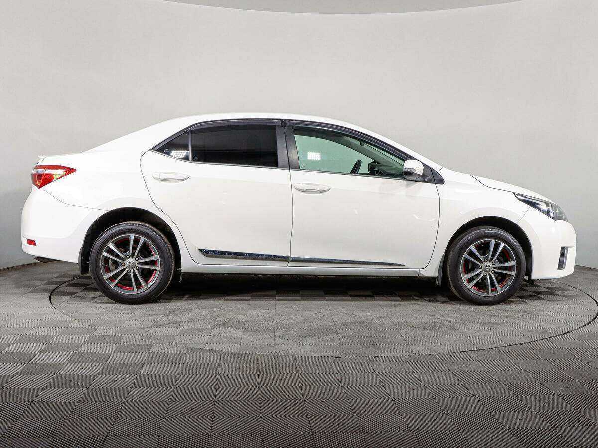 Купить Toyota Corolla с пробегом. Фото: #3