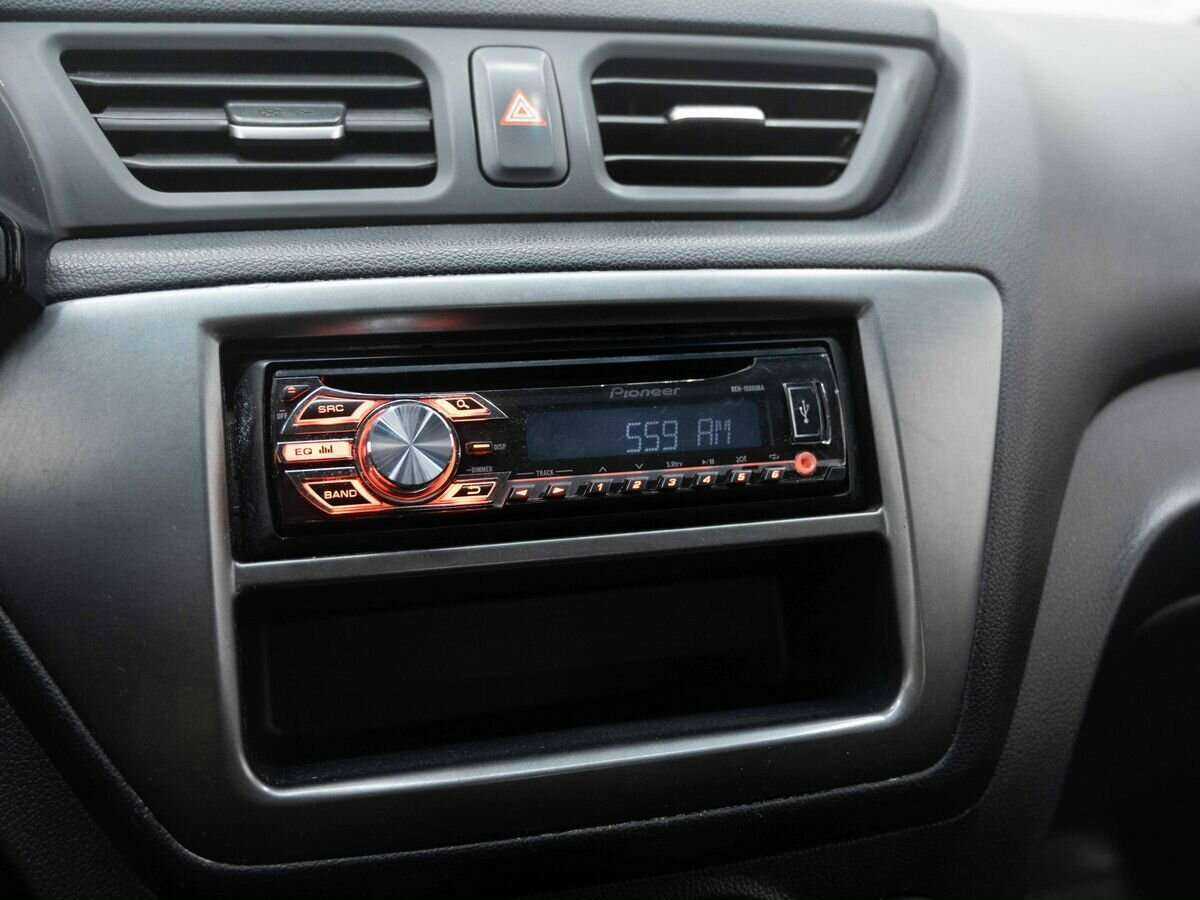 Купить Kia Rio с пробегом. Фото: #14