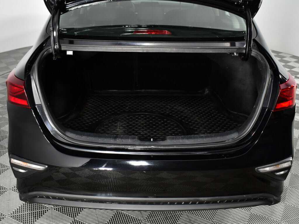 Купить Kia Cerato с пробегом. Фото: #14