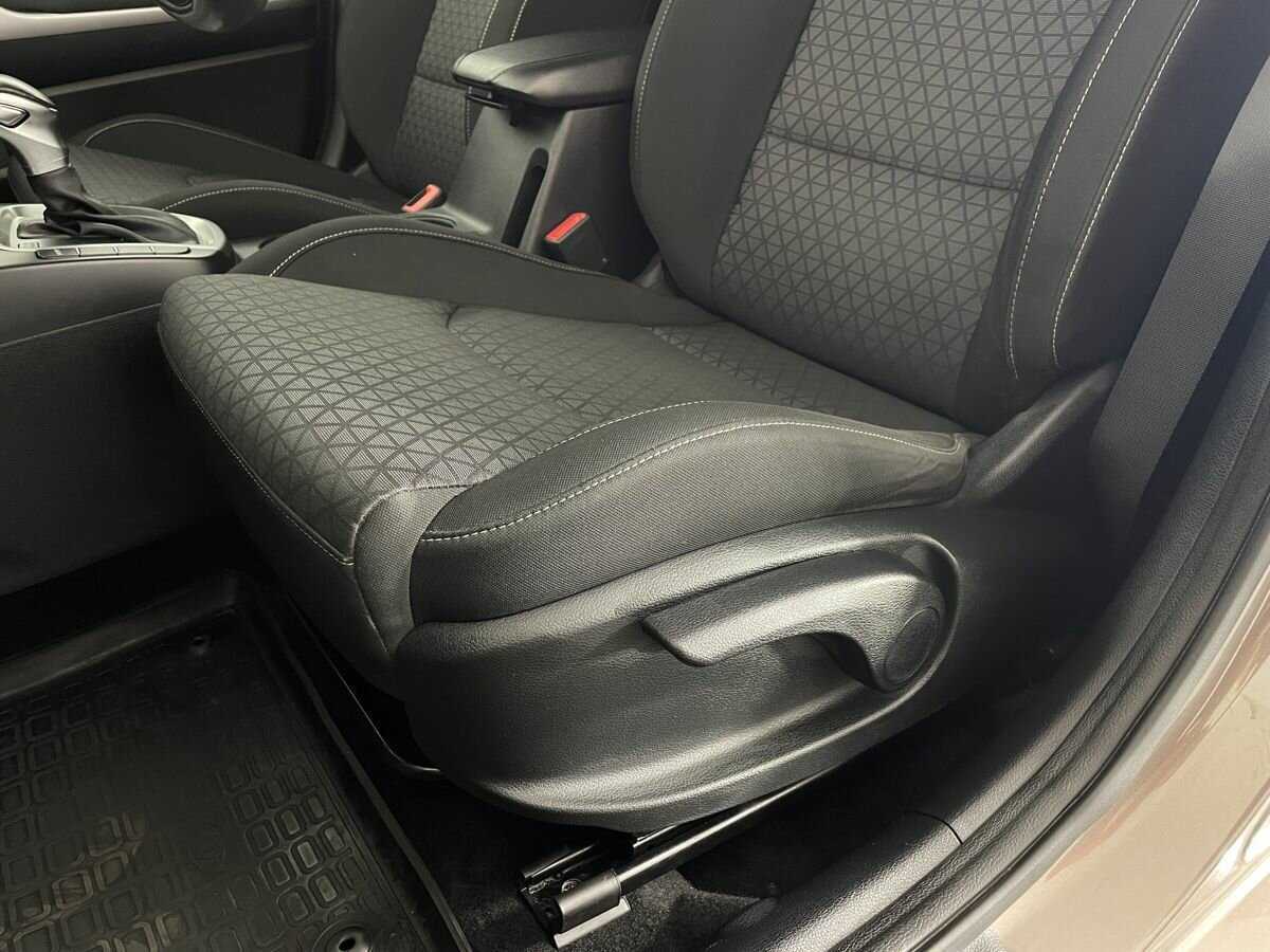 Купить Kia Ceed с пробегом. Фото: #9