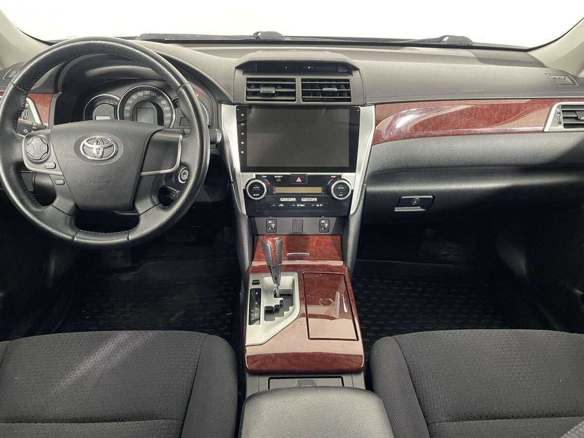 Купить Toyota Camry с пробегом. Фото: #6