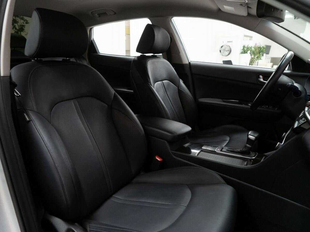 Купить Kia K5 с пробегом. Фото: #7