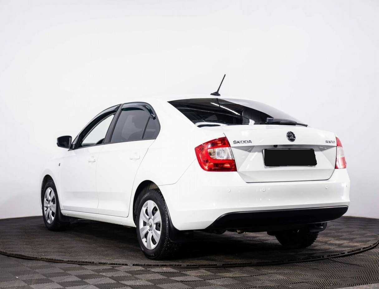 Купить Skoda Rapid с пробегом. Фото: #3