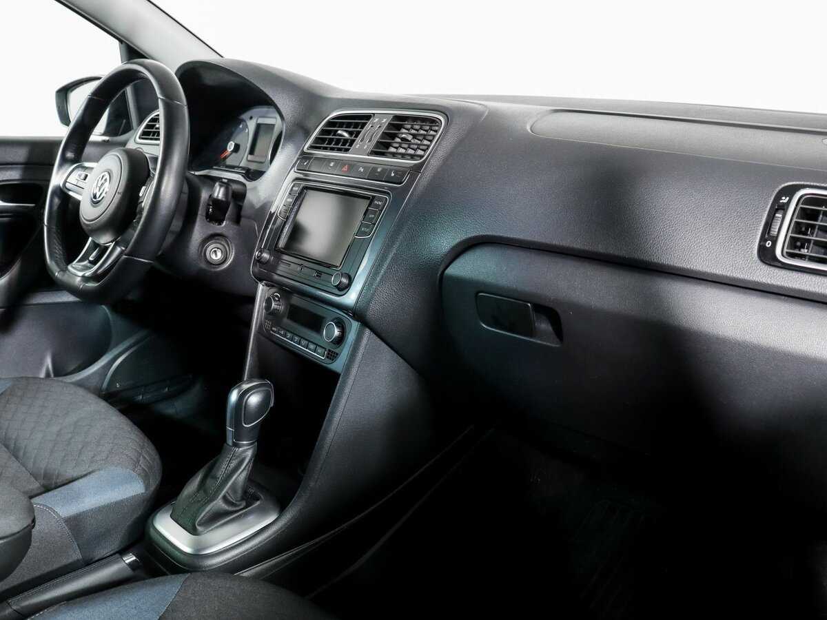 Купить Volkswagen Polo с пробегом. Фото: #5