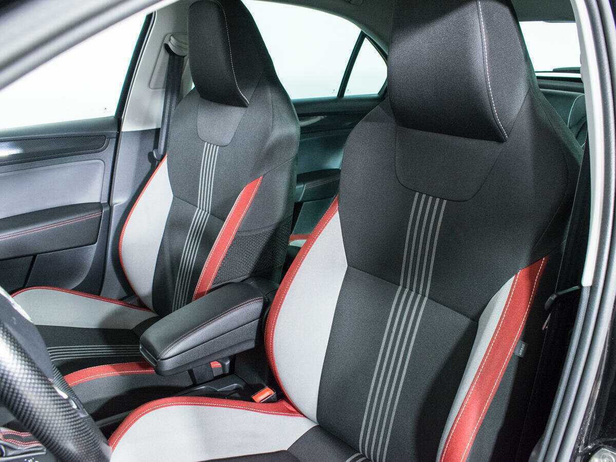 Купить Skoda Rapid с пробегом. Фото: #14