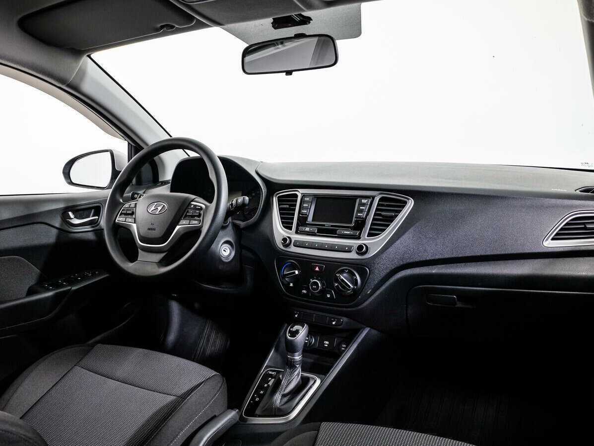 Купить Hyundai Solaris с пробегом. Фото: #8