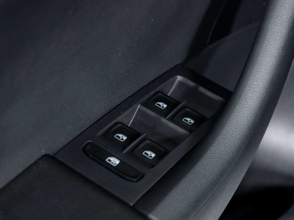 Купить Skoda Rapid с пробегом. Фото: #11