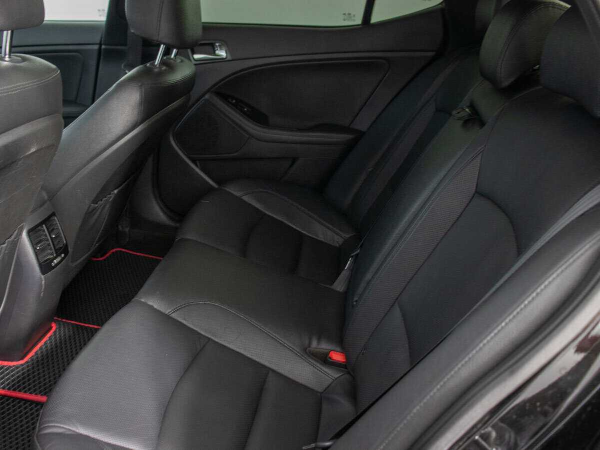 Купить Kia Optima с пробегом. Фото: #10