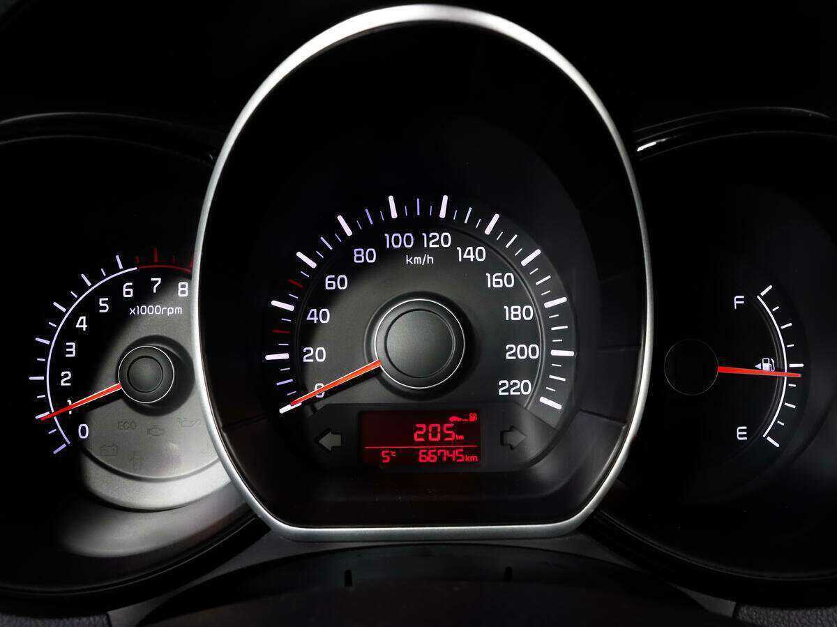 Купить Kia Rio с пробегом. Фото: #13