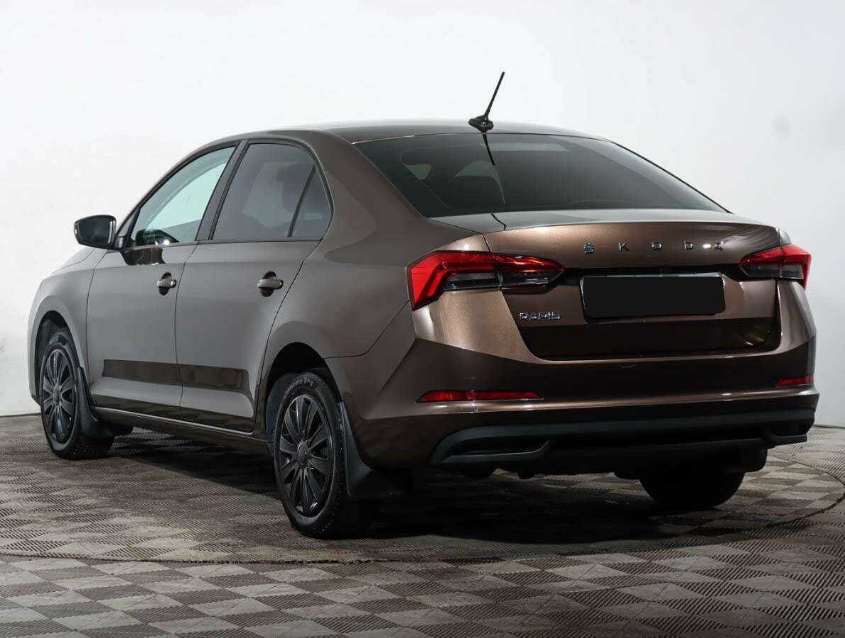 Купить Skoda Rapid с пробегом. Фото: #3