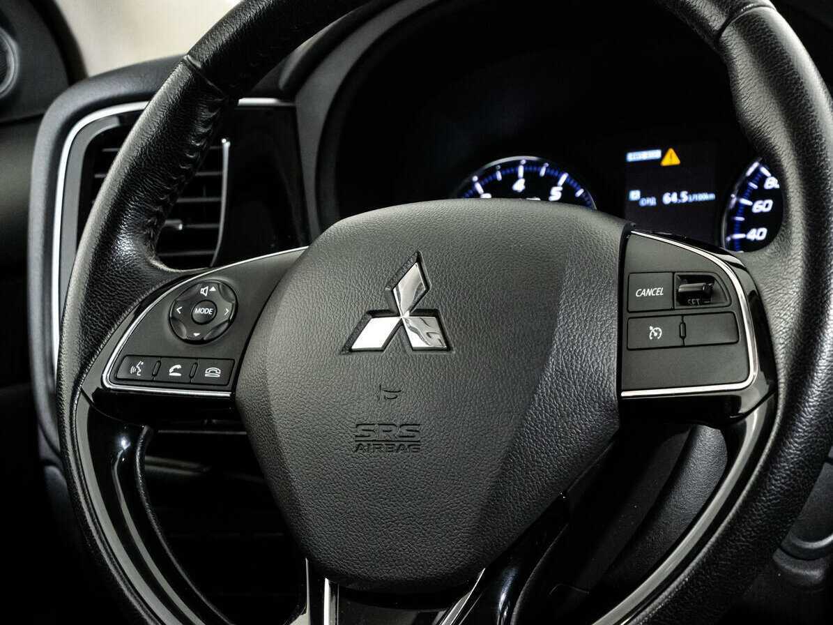 Купить Mitsubishi Outlander с пробегом. Фото: #9